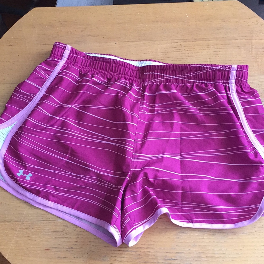 Workout bundle! One bra, one shorts, two pants - Picture 4 of 8